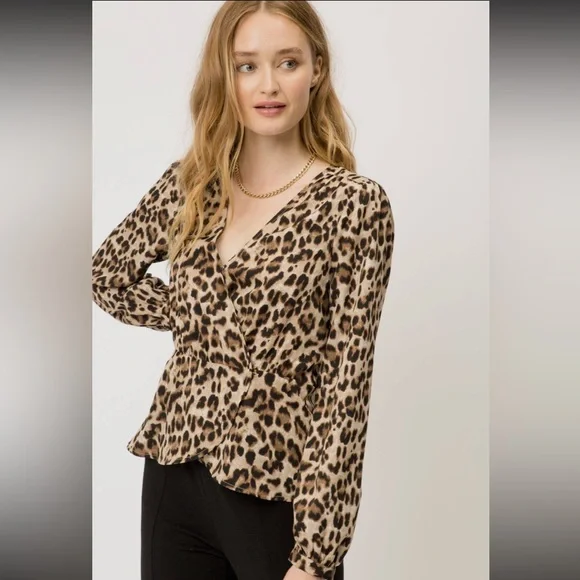 🆕Blouse Leopard Print Wrap Peplum Top S, M & L Available - Picture 6 of 8